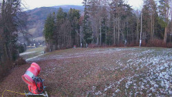 Prostřední část sjezdovky a snowpark