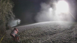 Prostřední část sjezdovky a snowpark