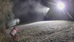 Prostřední část sjezdovky a snowpark