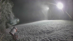 Prostřední část sjezdovky a snowpark