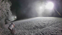 Prostřední část sjezdovky a snowpark