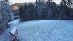 Prostřední část sjezdovky a snowpark