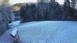 Prostřední část sjezdovky a snowpark