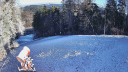Prostřední část sjezdovky a snowpark