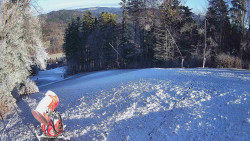 Prostřední část sjezdovky a snowpark