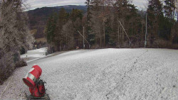 Prostřední část sjezdovky a snowpark