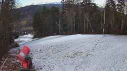 Prostřední část sjezdovky a snowpark