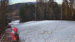 Prostřední část sjezdovky a snowpark