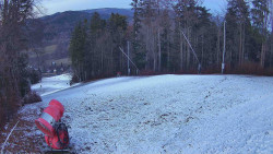 Prostřední část sjezdovky a snowpark