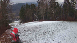 Prostřední část sjezdovky a snowpark