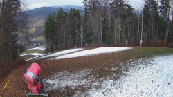 Prostřední část sjezdovky a snowpark