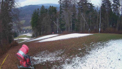 Prostřední část sjezdovky a snowpark