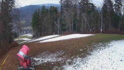 Prostřední část sjezdovky a snowpark