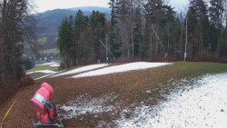 Prostřední část sjezdovky a snowpark