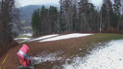 Prostřední část sjezdovky a snowpark
