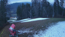Prostřední část sjezdovky a snowpark