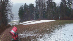 Prostřední část sjezdovky a snowpark