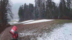 Prostřední část sjezdovky a snowpark