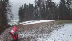 Prostřední část sjezdovky a snowpark
