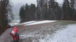 Prostřední část sjezdovky a snowpark