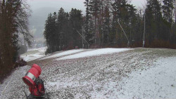 Prostřední část sjezdovky a snowpark