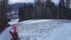 Prostřední část sjezdovky a snowpark