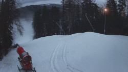 Prostřední část sjezdovky a snowpark