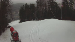 Prostřední část sjezdovky a snowpark