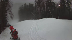 Prostřední část sjezdovky a snowpark