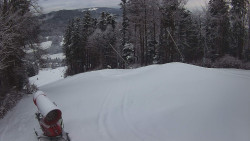 Prostřední část sjezdovky a snowpark