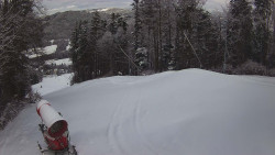 Prostřední část sjezdovky a snowpark