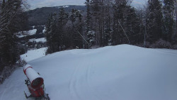 Prostřední část sjezdovky a snowpark