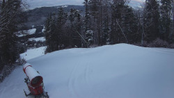 Prostřední část sjezdovky a snowpark