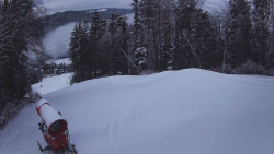 Prostřední část sjezdovky a snowpark