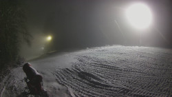 Prostřední část sjezdovky a snowpark