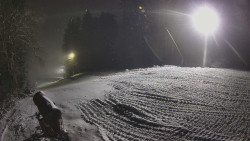 Prostřední část sjezdovky a snowpark