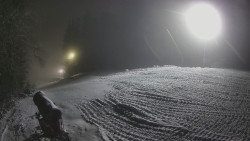 Prostřední část sjezdovky a snowpark