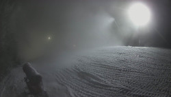 Prostřední část sjezdovky a snowpark