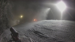 Prostřední část sjezdovky a snowpark