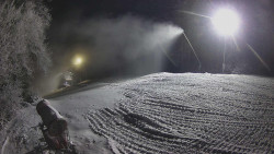 Prostřední část sjezdovky a snowpark