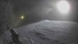 Prostřední část sjezdovky a snowpark