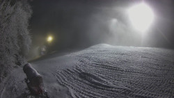 Prostřední část sjezdovky a snowpark