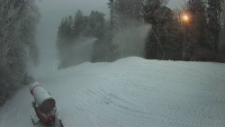 Prostřední část sjezdovky a snowpark