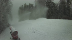 Prostřední část sjezdovky a snowpark