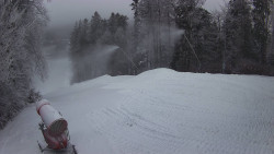 Prostřední část sjezdovky a snowpark