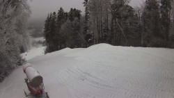 Prostřední část sjezdovky a snowpark