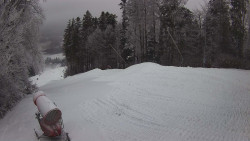 Prostřední část sjezdovky a snowpark