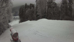 Prostřední část sjezdovky a snowpark