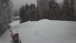 Prostřední část sjezdovky a snowpark