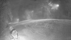 Prostřední část sjezdovky a snowpark